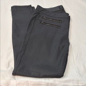 Guess Women's Gray Skinny Jeans with Zipper Details